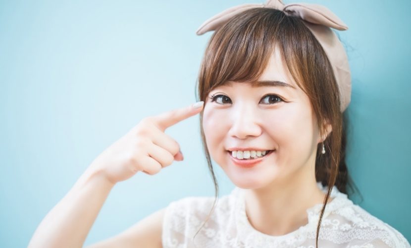 自宅で出来る 目の下のくぼみを解消して目元美人へ 公式 ハーリス化粧品